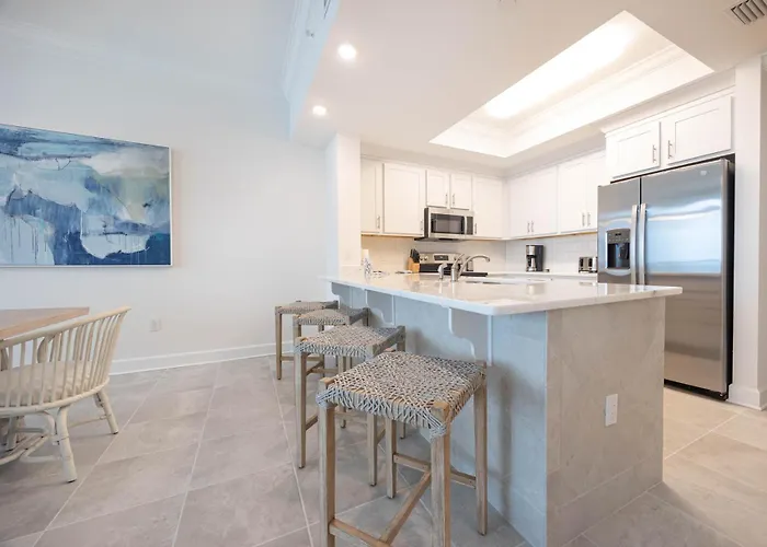 Phoenix Gulf Towers 1206 Apartment
