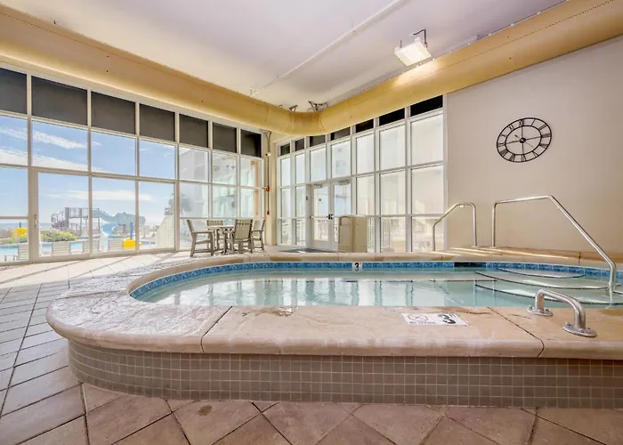 Phoenix Gulf Towers 1206 Apartment *